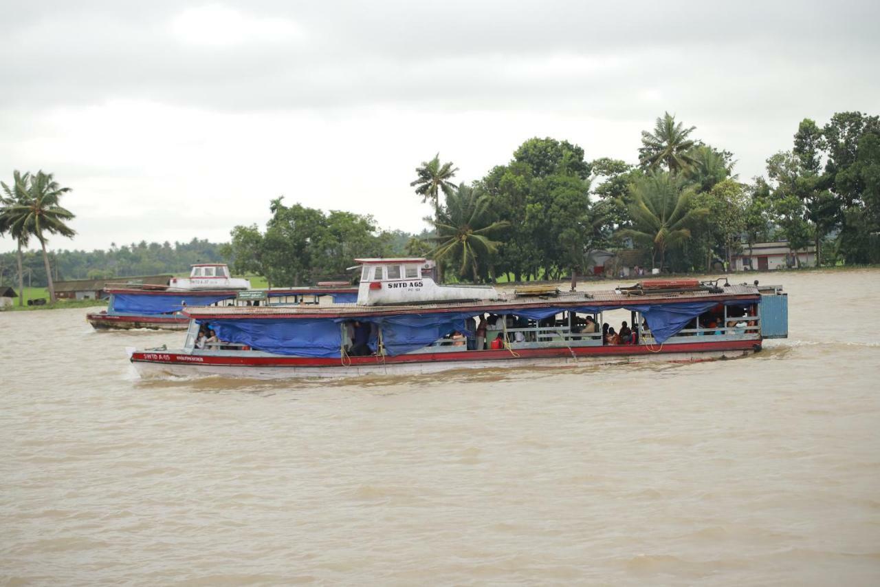 Friends Cruise, Nightstay Houseboat Alappuzha Kültér fotó